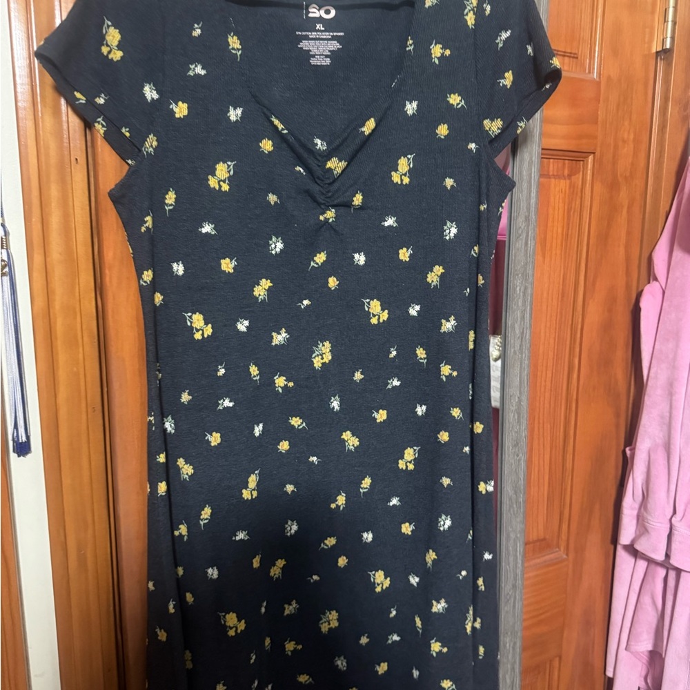 SO Black and Yellow Flutter Sleeve Sundress